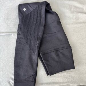 LAST DAY Lululemon Black Leggings size 4 with mesh detailing